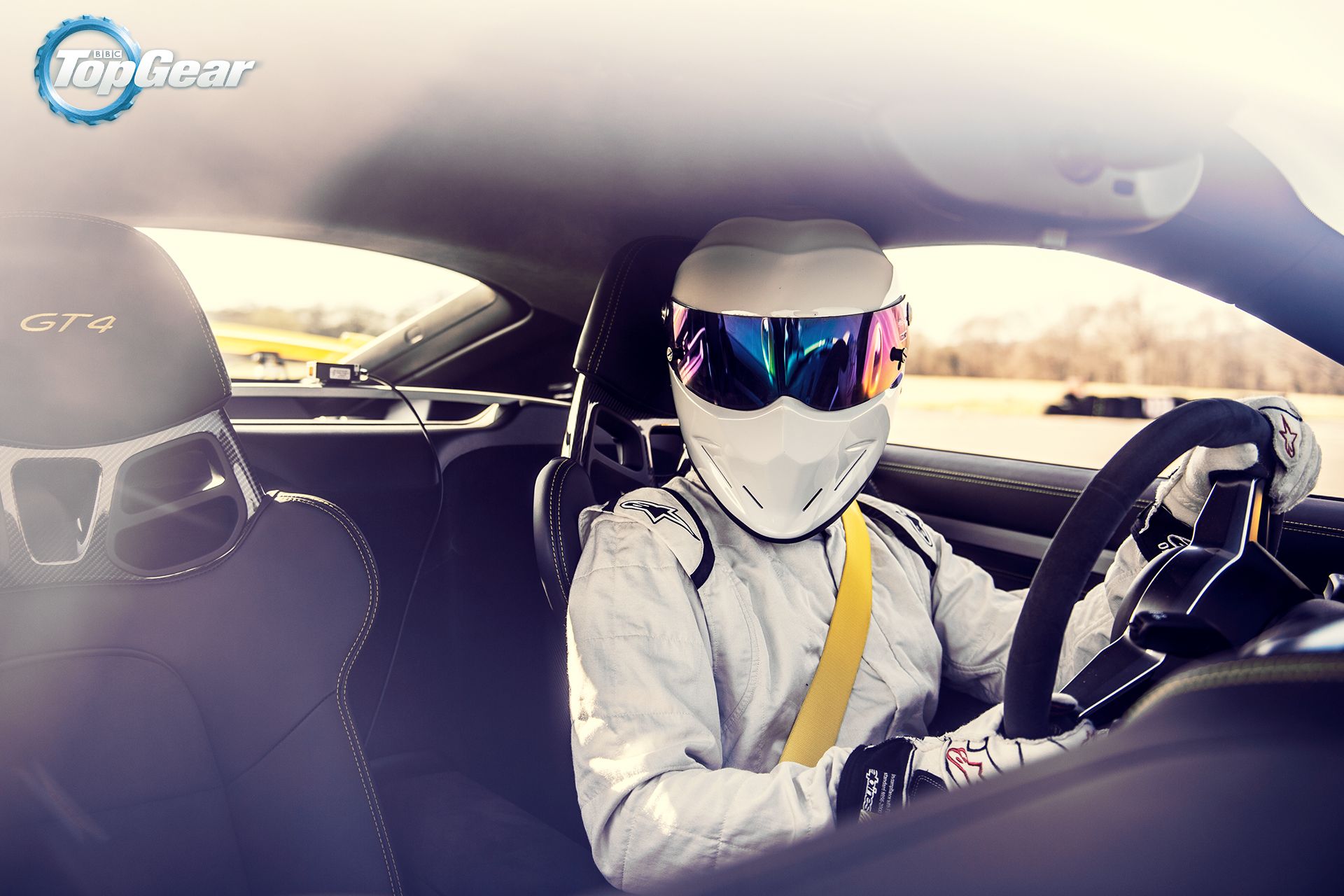 Wallpapers: Porsche Cayman GT4 road trip - Top Gear Middle East