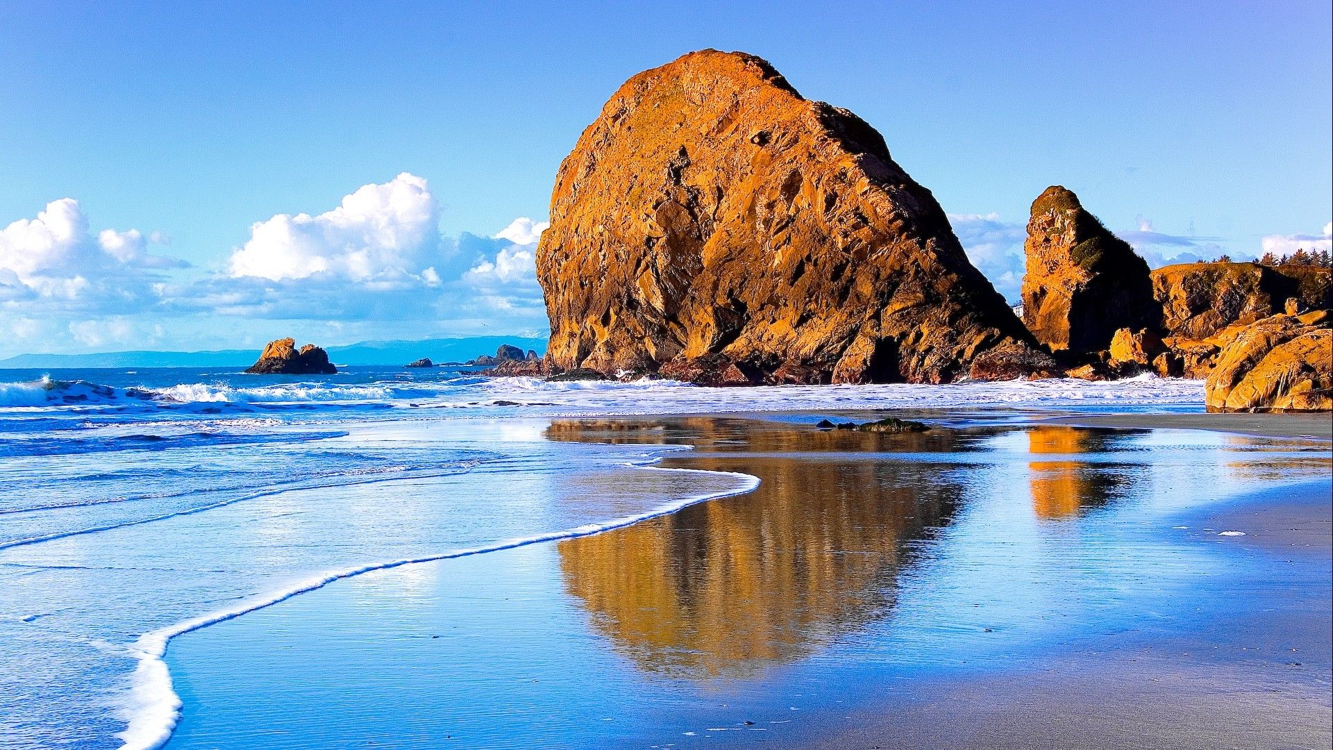 Download Beautiful Scenery Beach With Big Rock Wallpaper Free ...