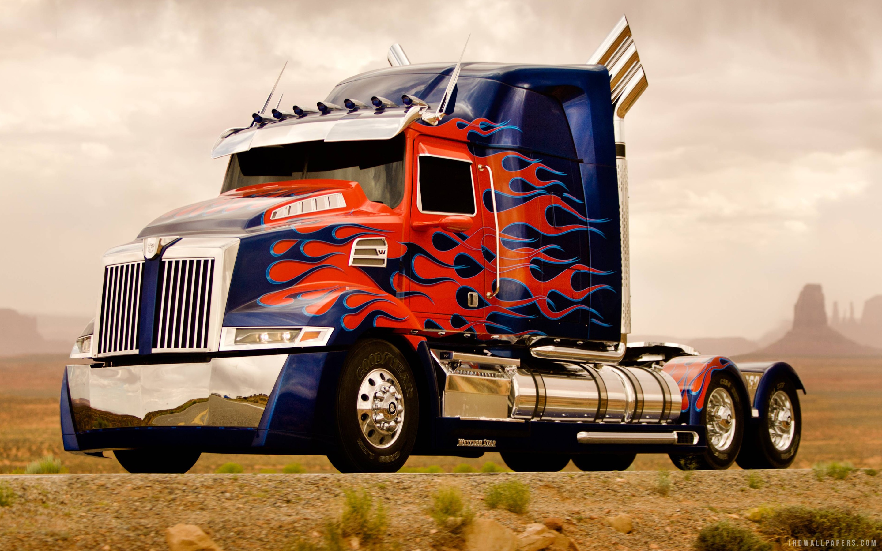 Optimus Prime Truck Transformers 4