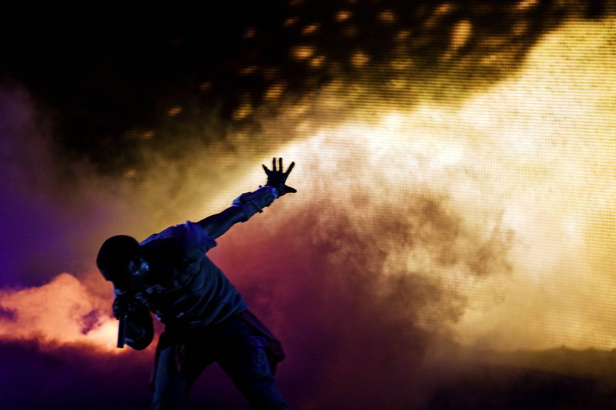 Kanye West Performs Wallpapers | ChordArea.com - Lyrics & Chords