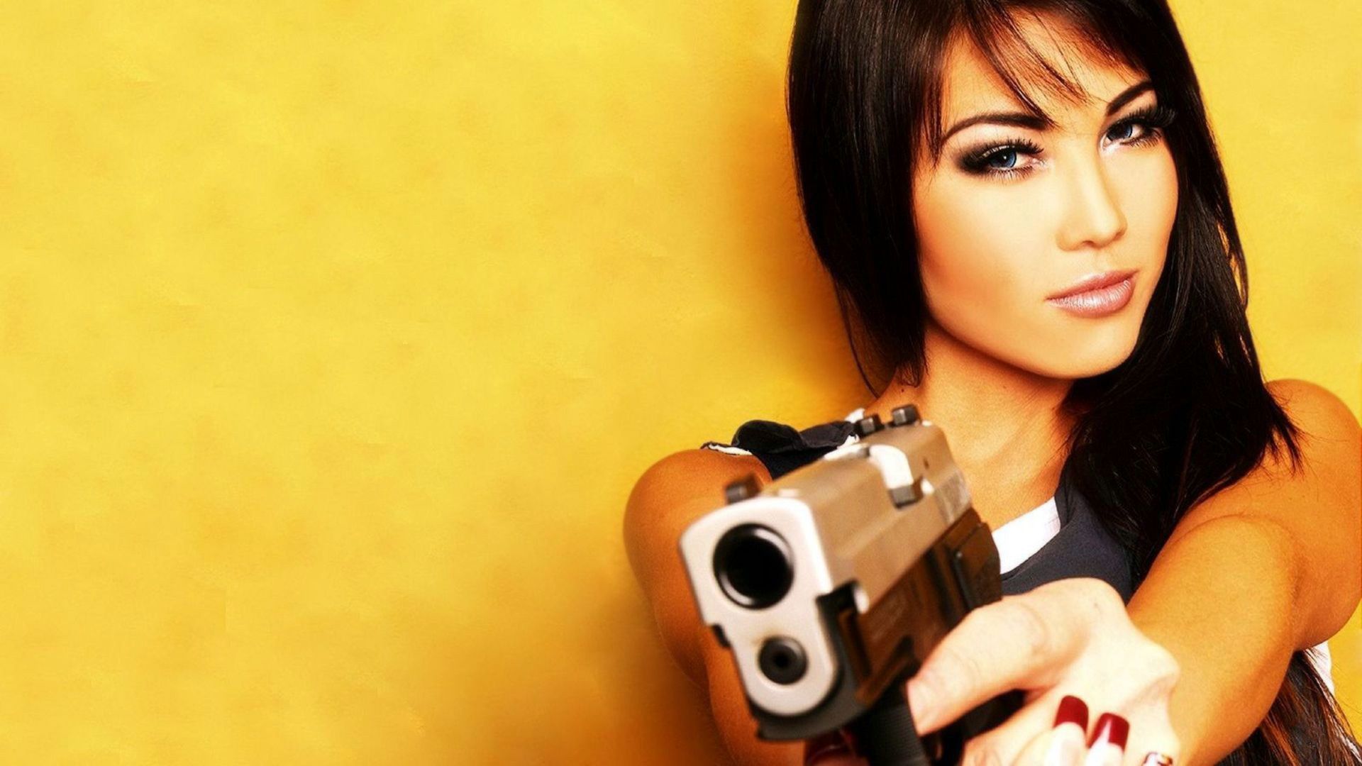 Girl With Gun Desktop Wallpaper, Girl With Gun Pictures, New