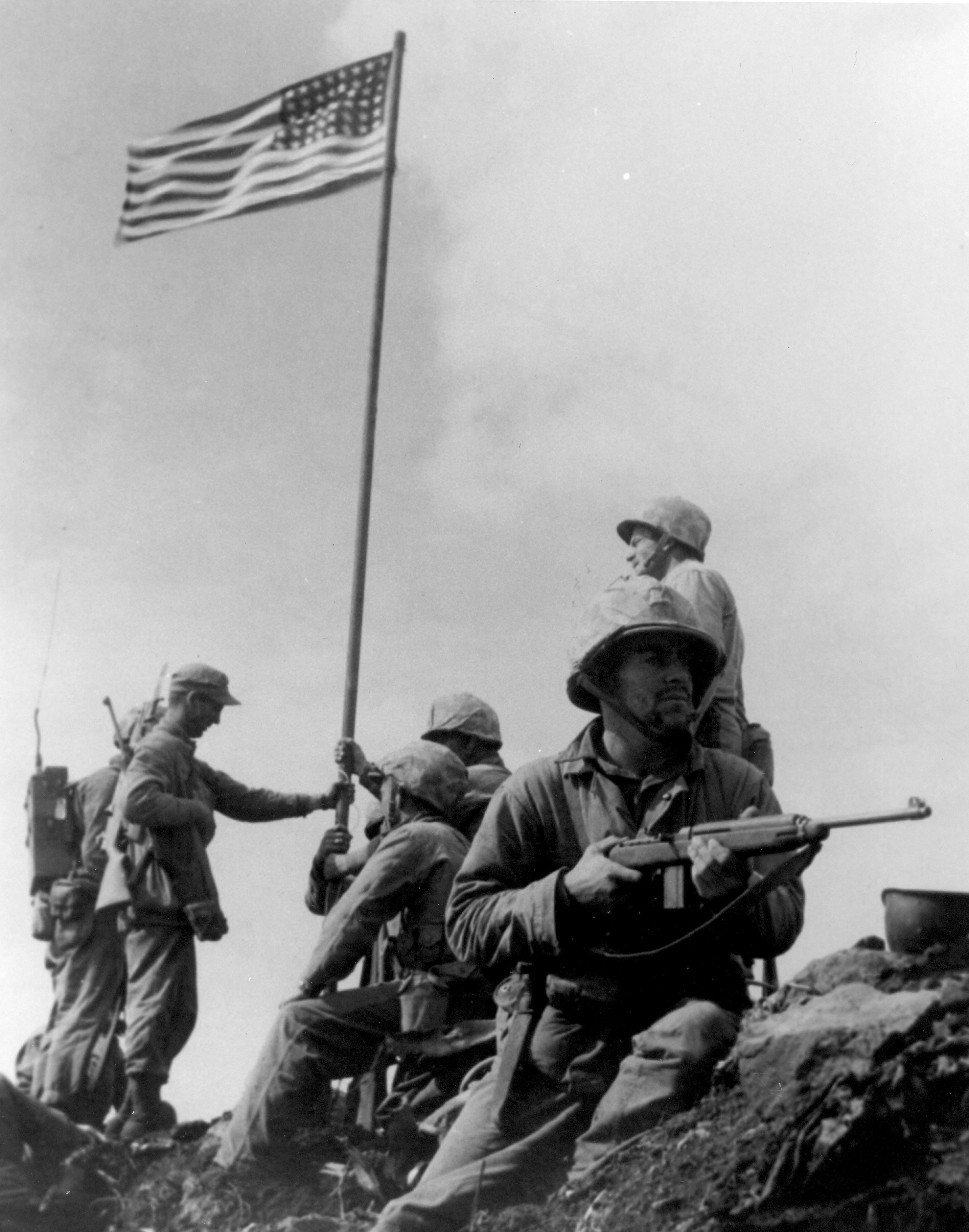 Raising the Flag on Iwo Jima - Military Wiki - Wikia