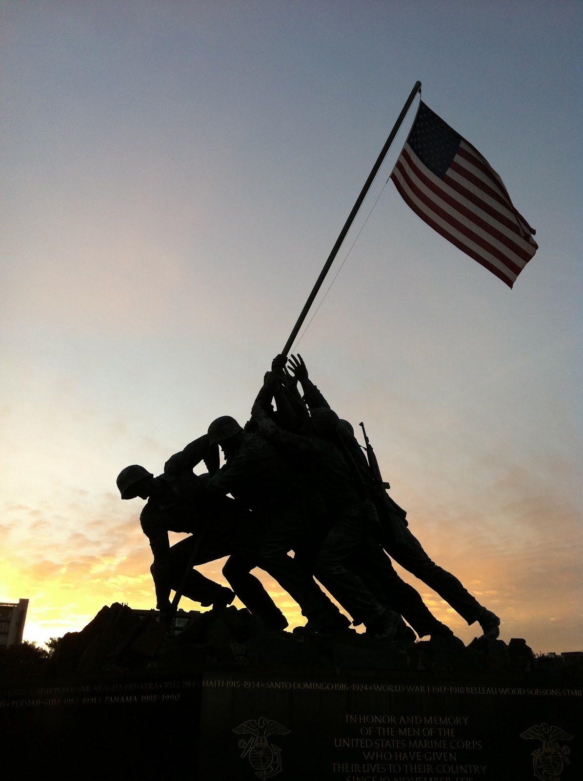 T and S: Iwo Jima Monument