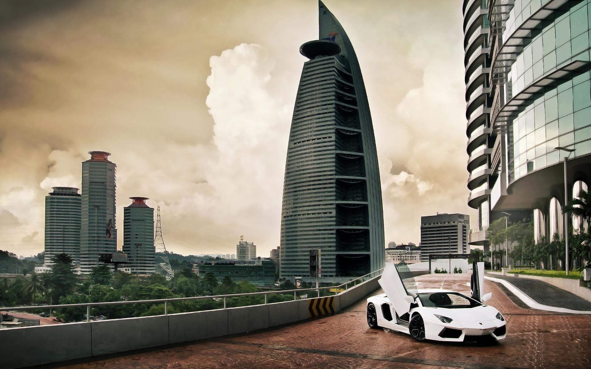 Download Extraordinary Lamborghini Aventador LP 700 4 In Dubai