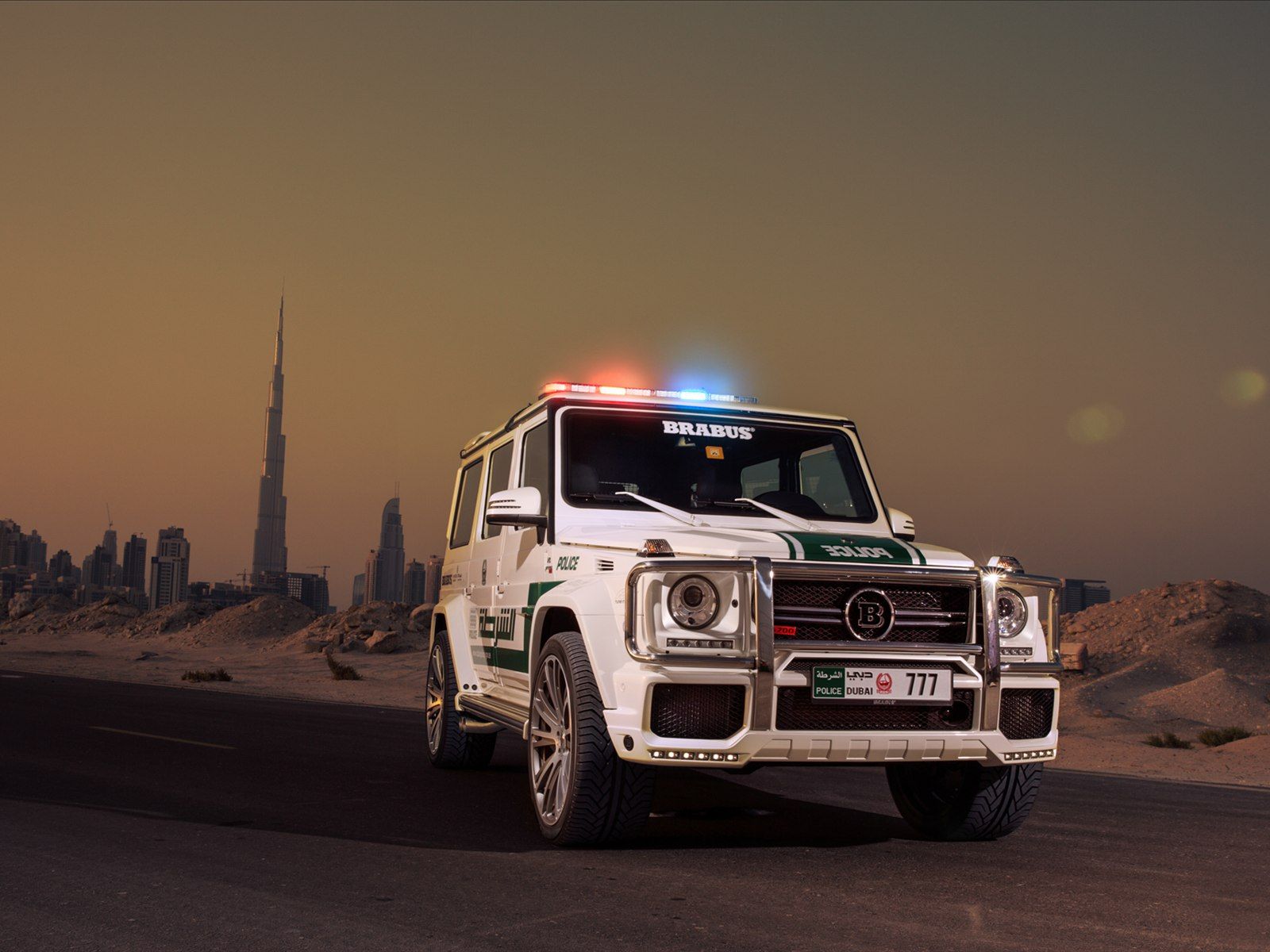 Brabus B63S-700 Widestar Dubai Police Car 2014 Exotic Car ...
