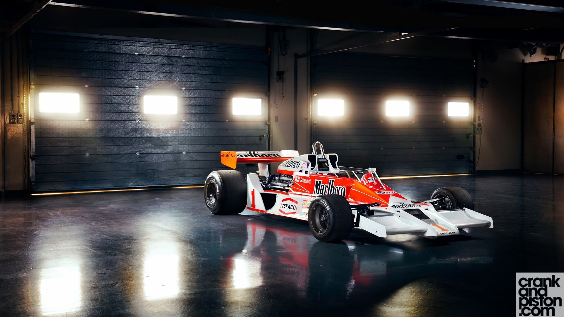 McLaren M26 James Hunt Dubai Autodrome Wallpaper | HD Car Wallpapers