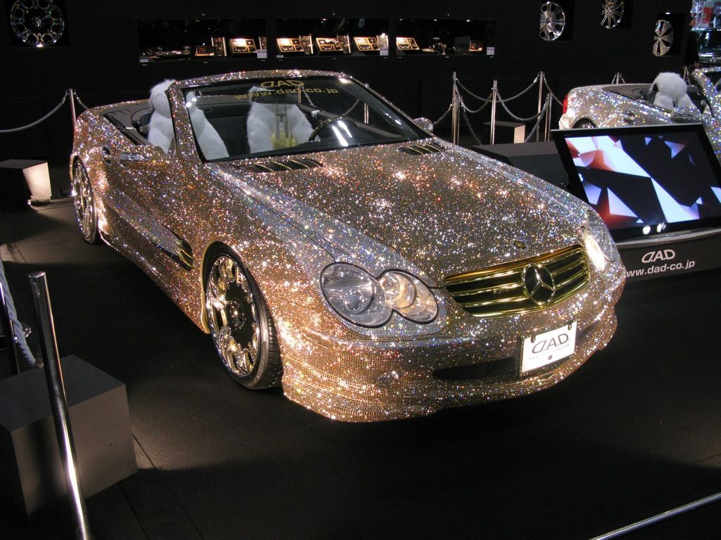 Mercedes-Car-With-Diamond-In-Dubai-2012-sjan143.blogspot+(1).jpg