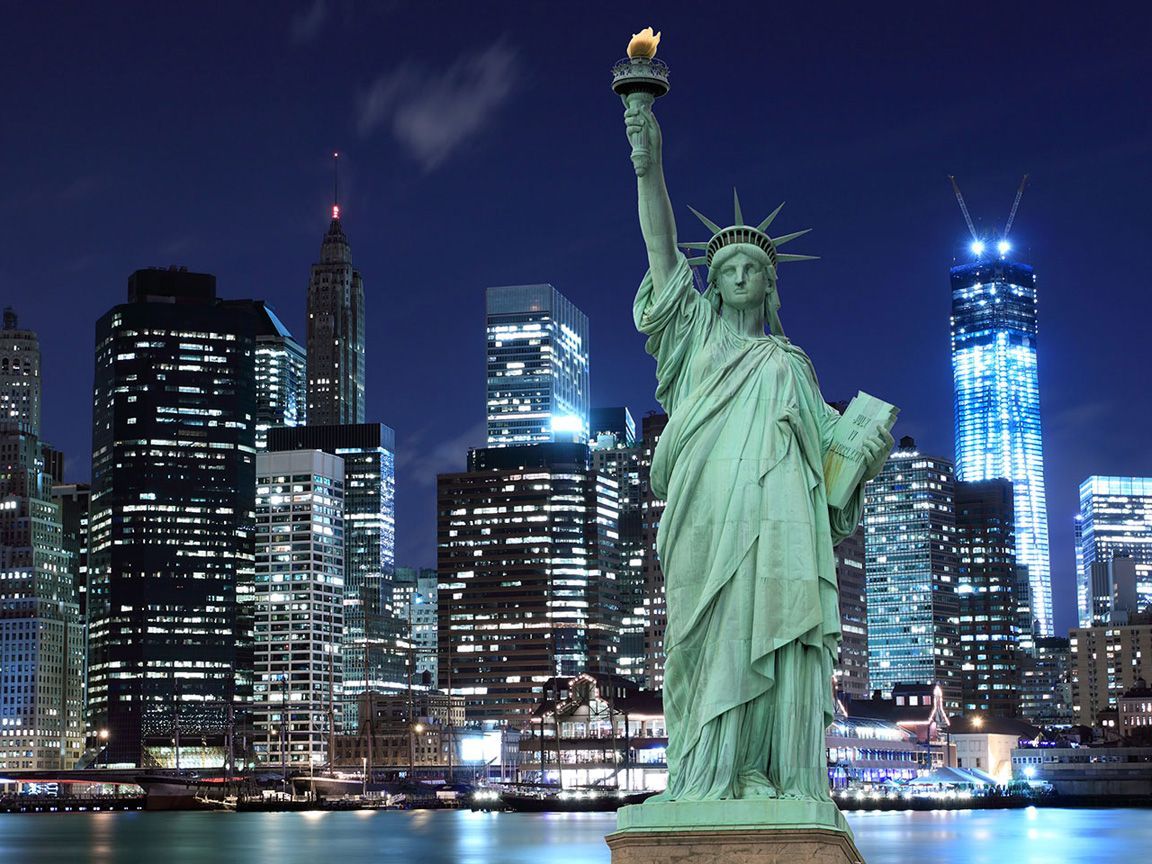 New York Statue Of Liberty At Night - wallpaper