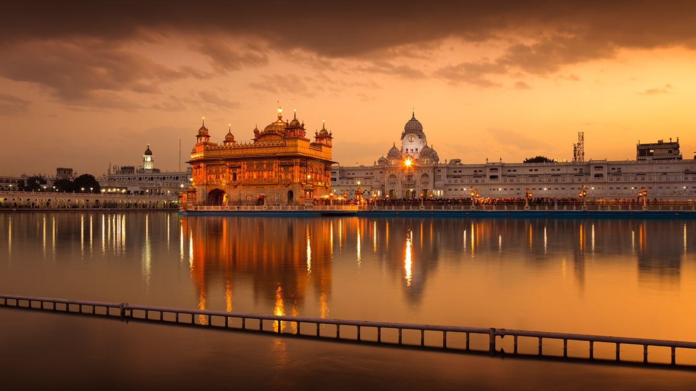 Bing Image Archive The Golden Temple in Punjab, India