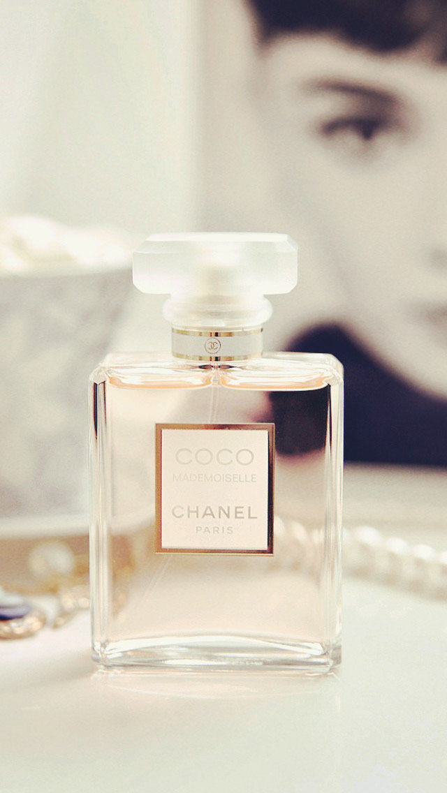 Coco Chanel Wallpaper - Free iPhone Backgrounds