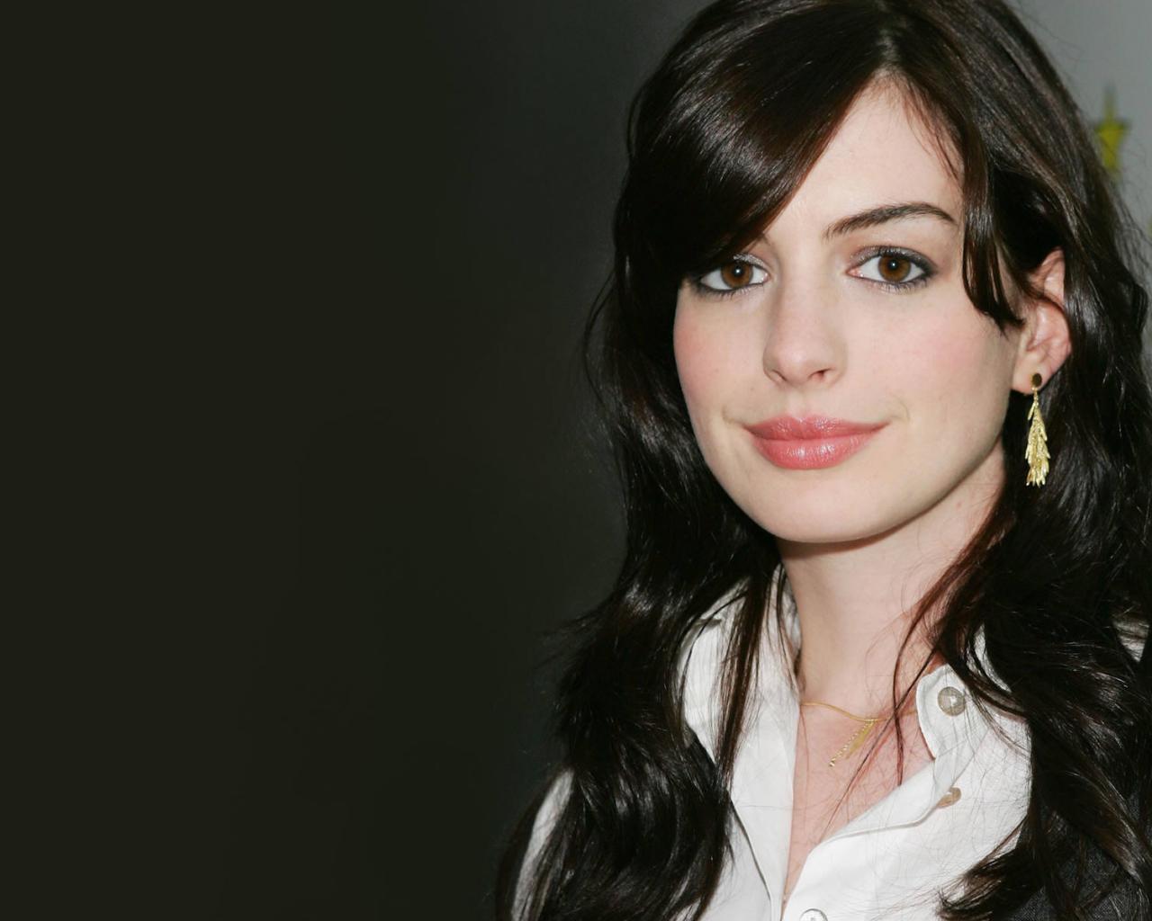 Beautiful Girls Wallpaper Hd Anne Hathaway | Wallpapers Quality