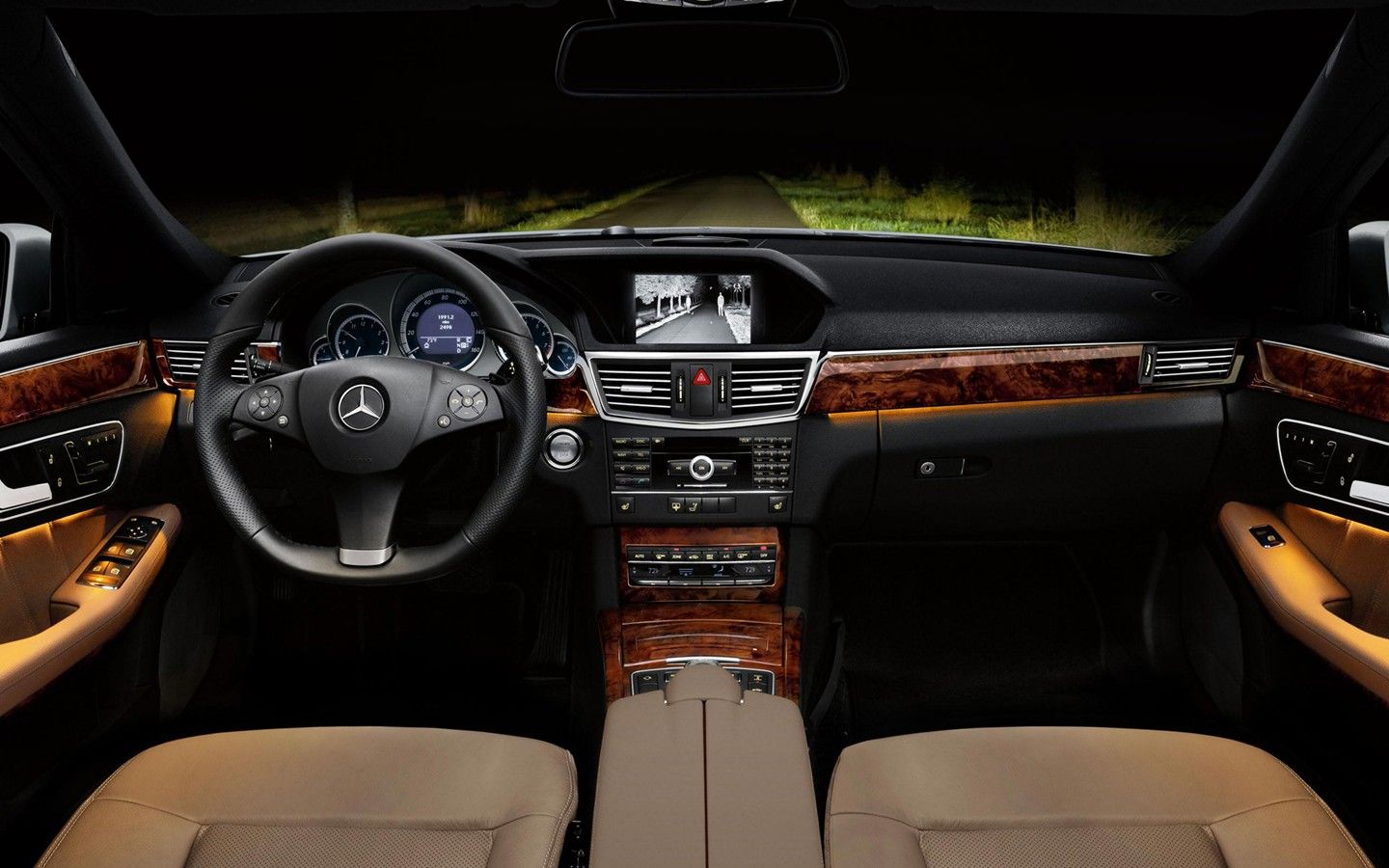 The new Mercedes-Benz E-Class Saloon wallpaper 31986 - World ...