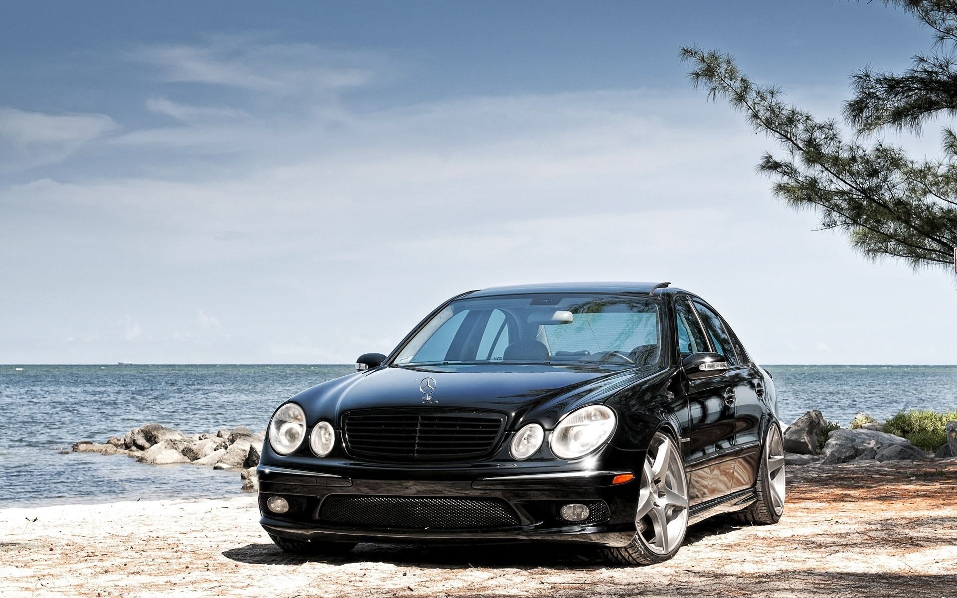 Mercedes-Benz E class wallpapers and images - wallpapers, pictures ...