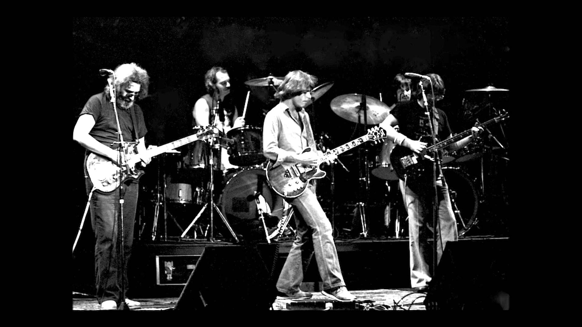 Grateful Dead - Dancing in the Streets - Franklin's Tower 1979-10 ...