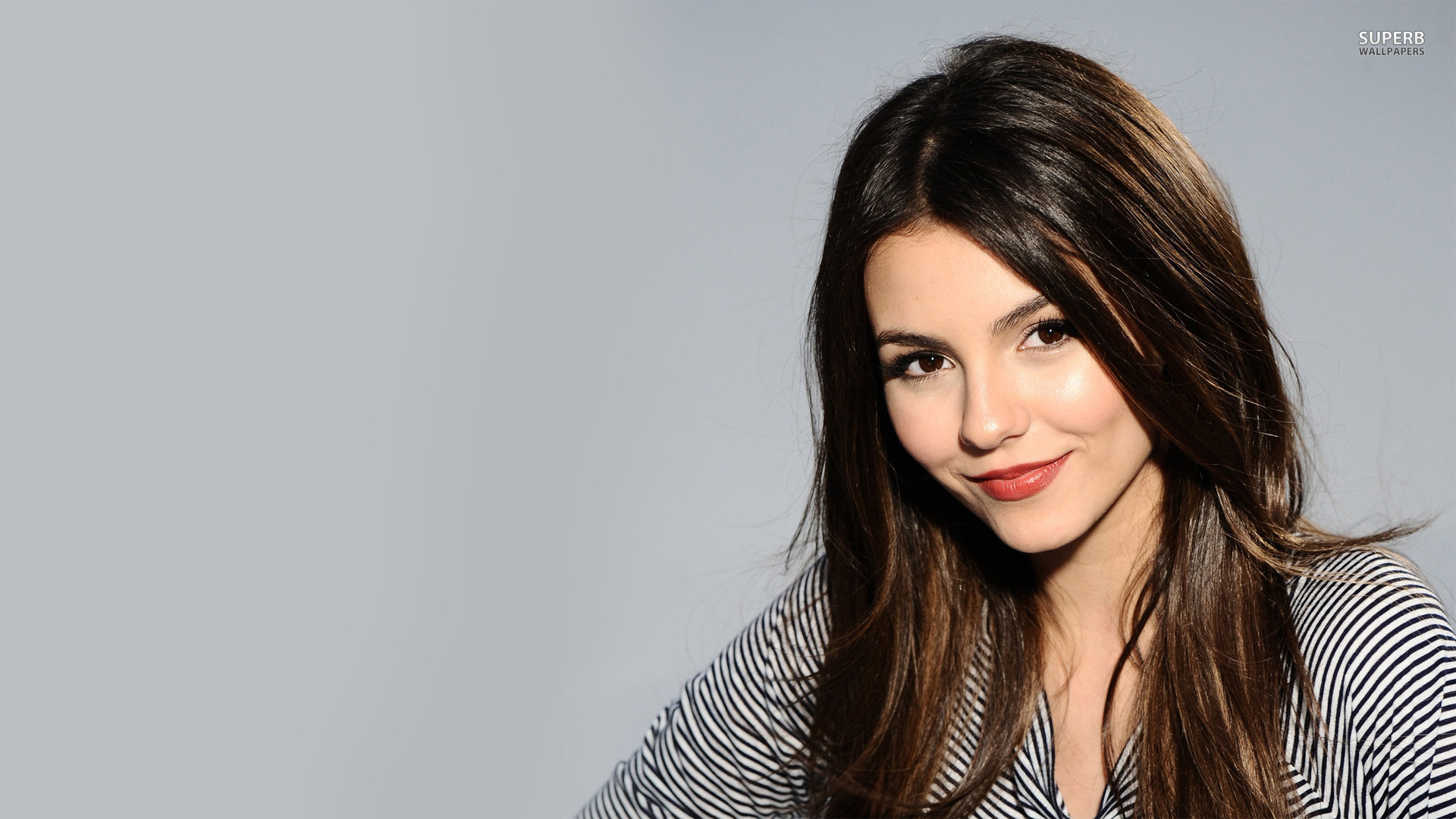 Victoria Justice HD Wallpapers of High Quality Download