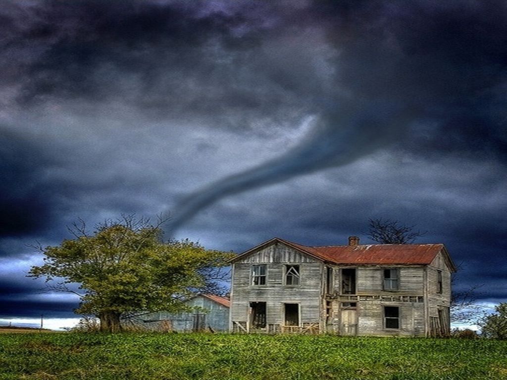 tornado_missouri_house_storm_forces_of_tree_hd-wallpaper-1430825.jpg