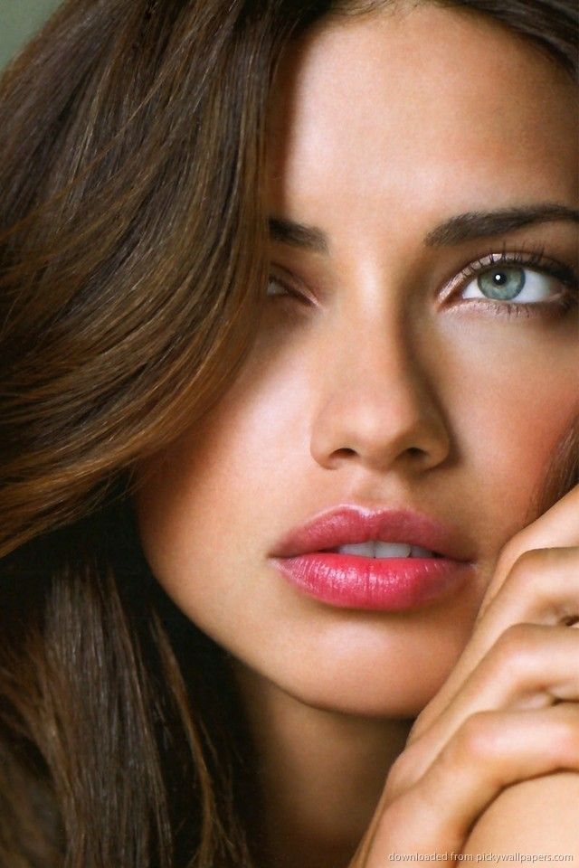 Download Adriana Lima Portrait Wallpaper For iPhone 4