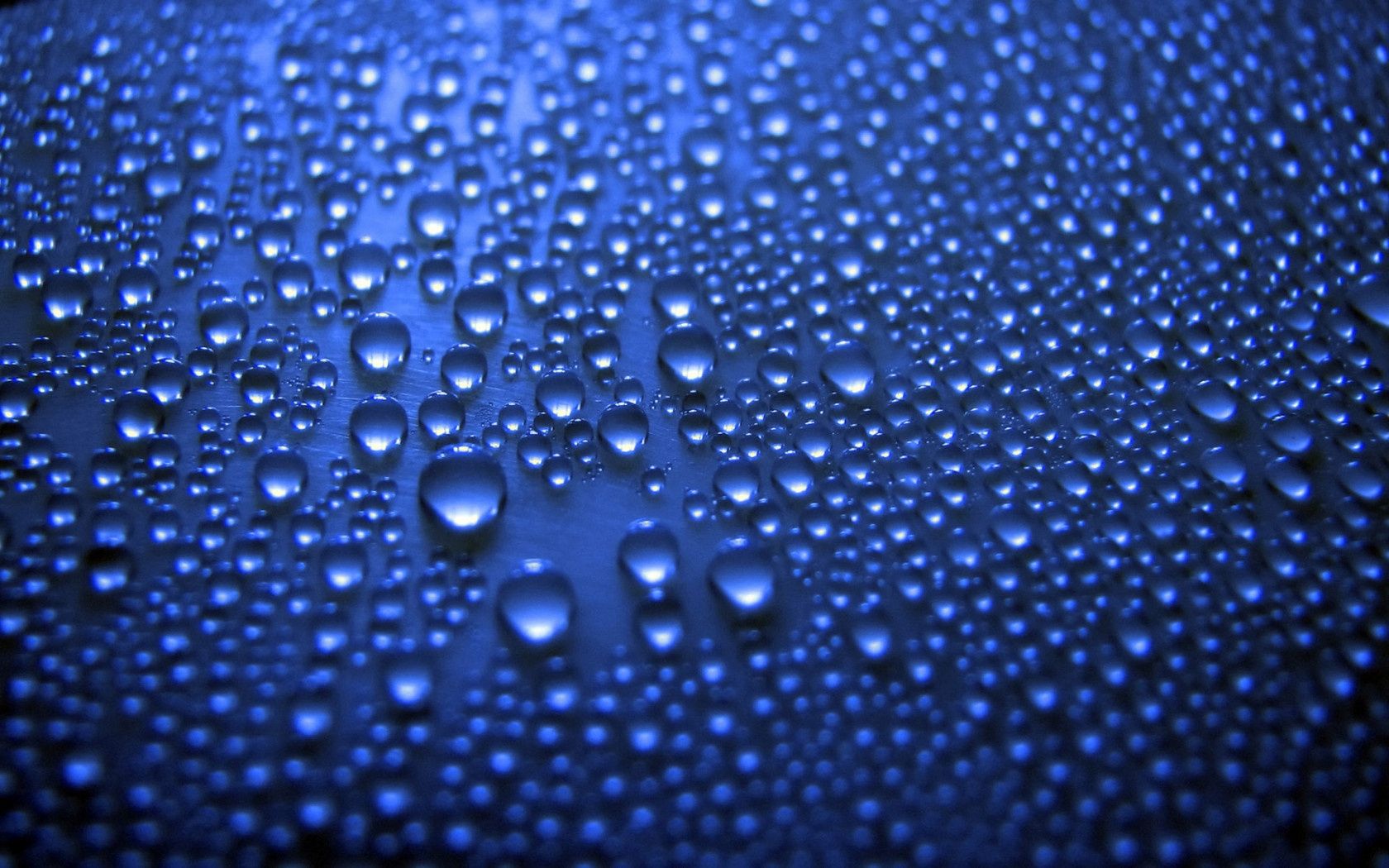Download Wallpaper 1680x1050 Water, Droplets, Surface 1680x1050 HD