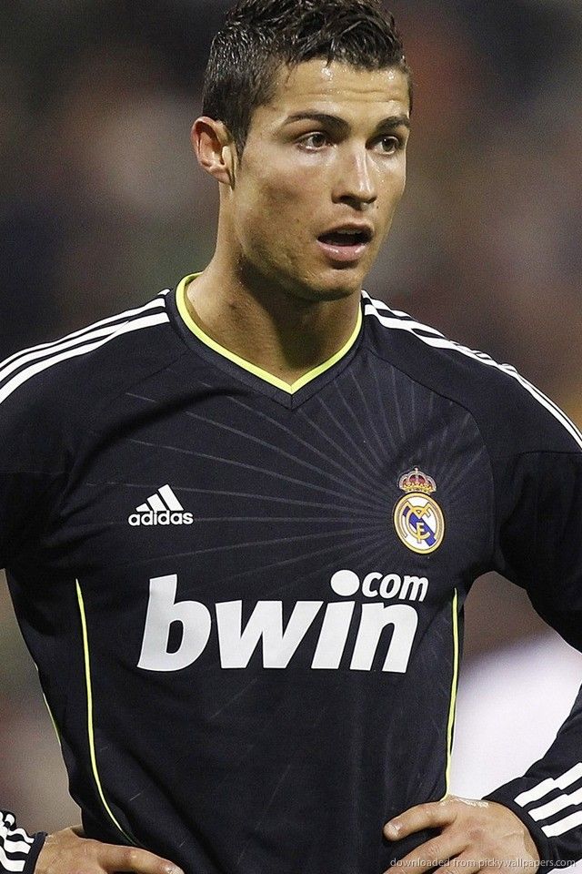 Download Cristiano Ronaldo In Black Uniform Wallpaper For iPhone 4
