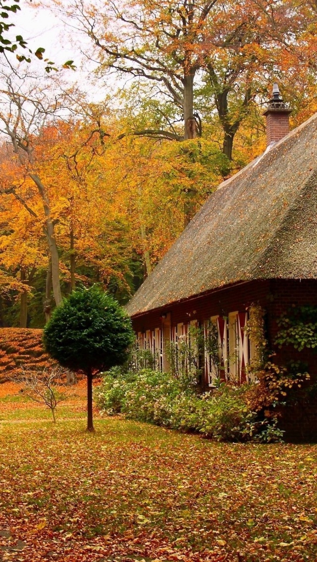 640x1136 Country House in Autumn Iphone 5 wallpaper
