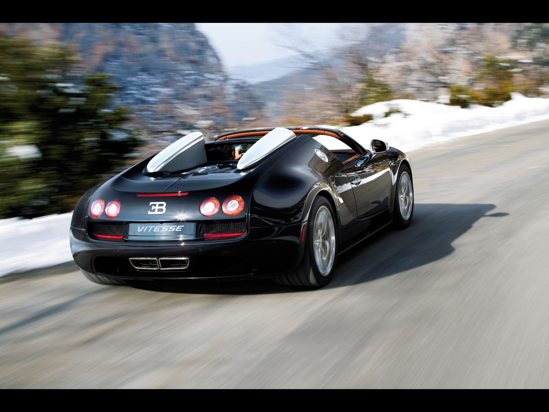 1920x1440 2012 Bugatti Veyron 16-4 Grand Sport Vitesse Rear Moving ...