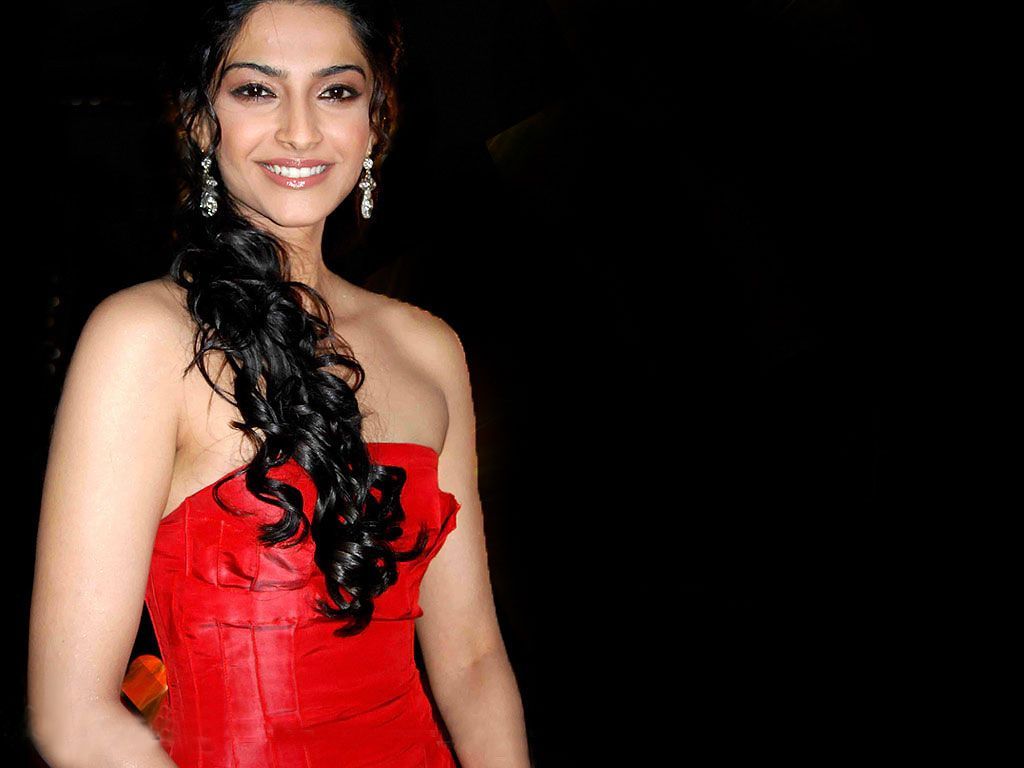 Sonam kapoor red dress hd wallpapers Free wallpapers