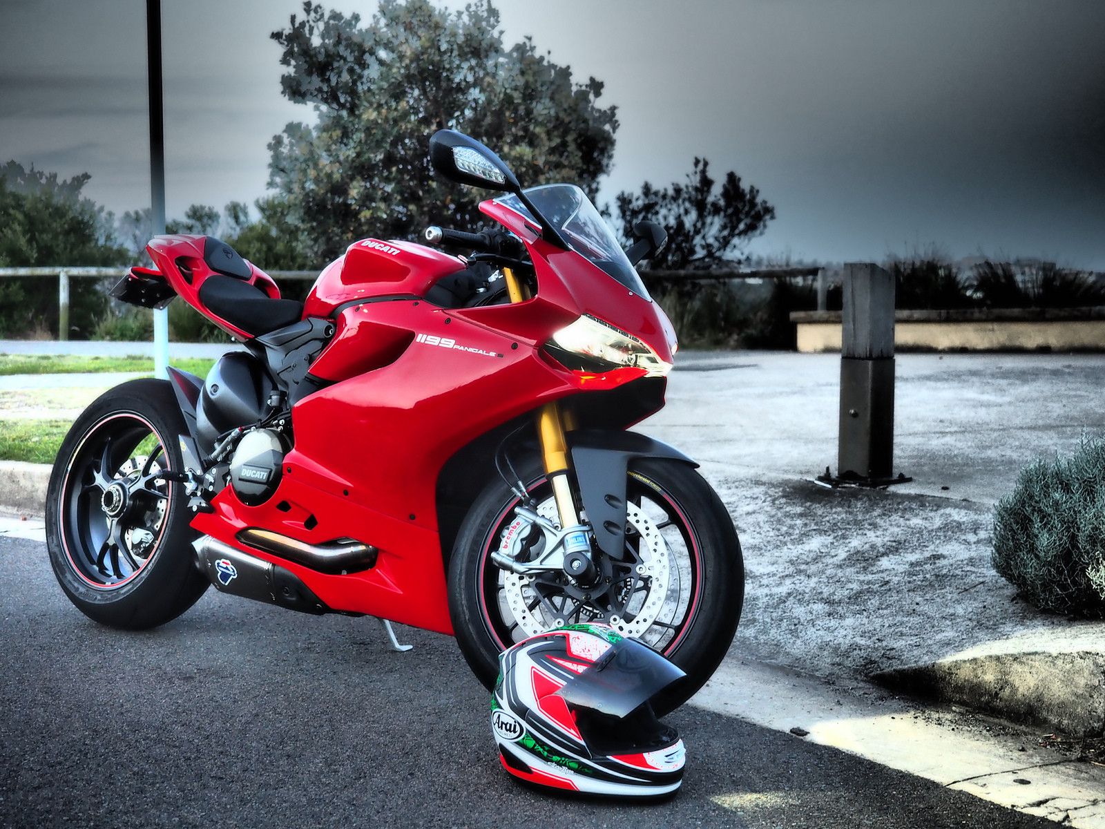 Gorgeous Ducati 1299 Panigale S Wallpaper | Full HD Pictures