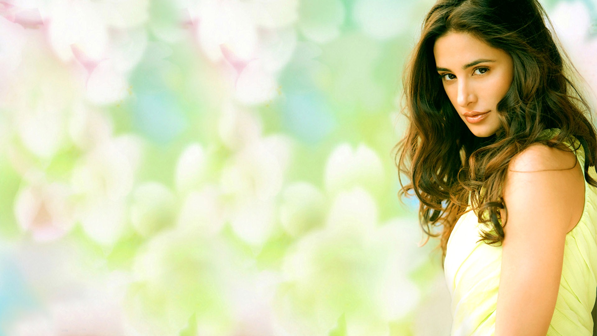 Nargis Fakhri Wallpapers Free Download HD Bollywood Actress Images