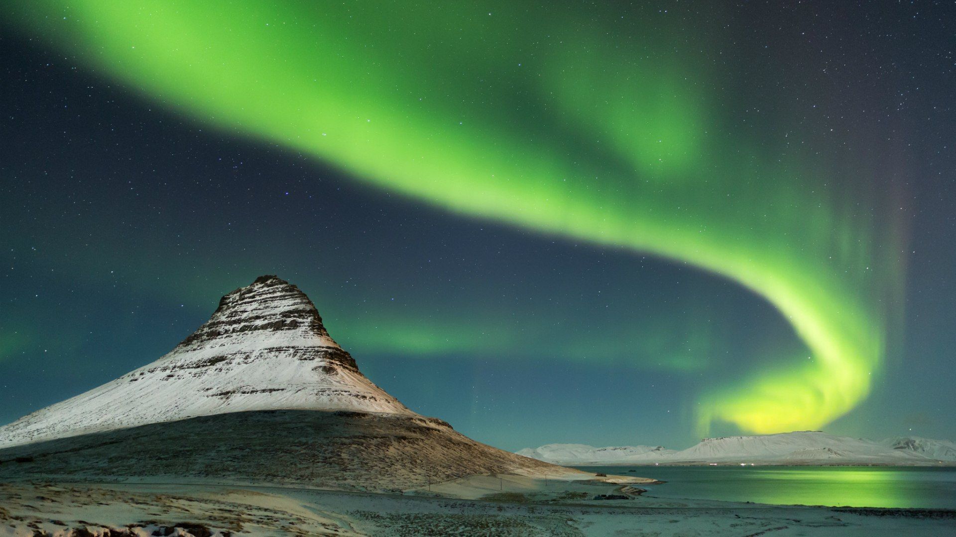 Northern Lights in Iceland wallpapers and images - wallpapers ...