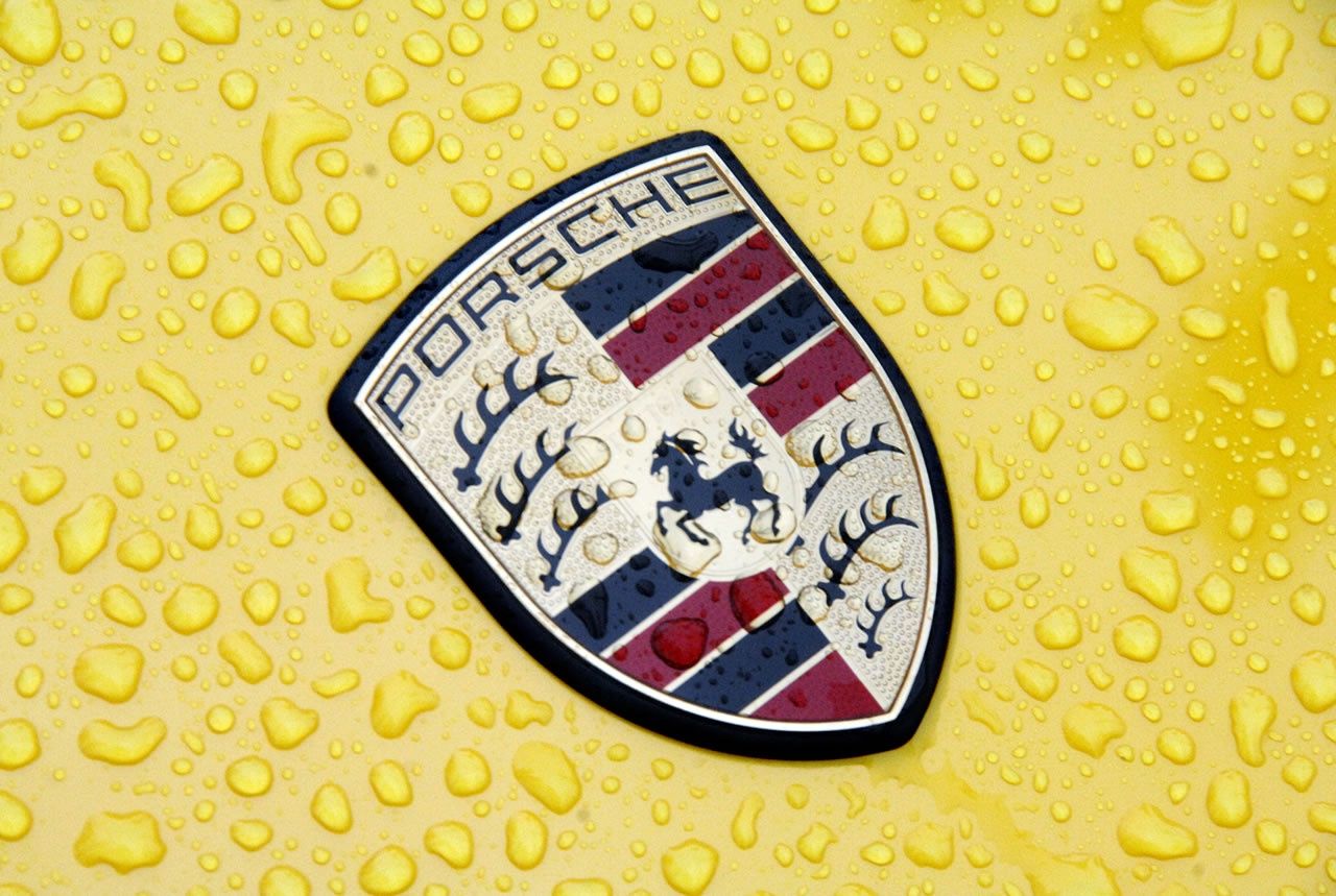 15771) Porsche Logo Wallpaper Attachment - WalOps.com
