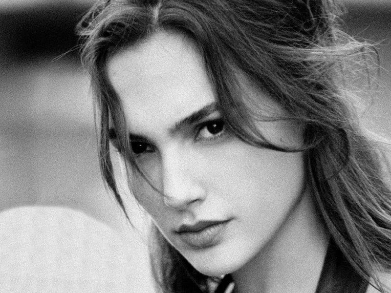 Gal Gadot black and white 800x600 Wallpapers, 800x600 Wallpapers
