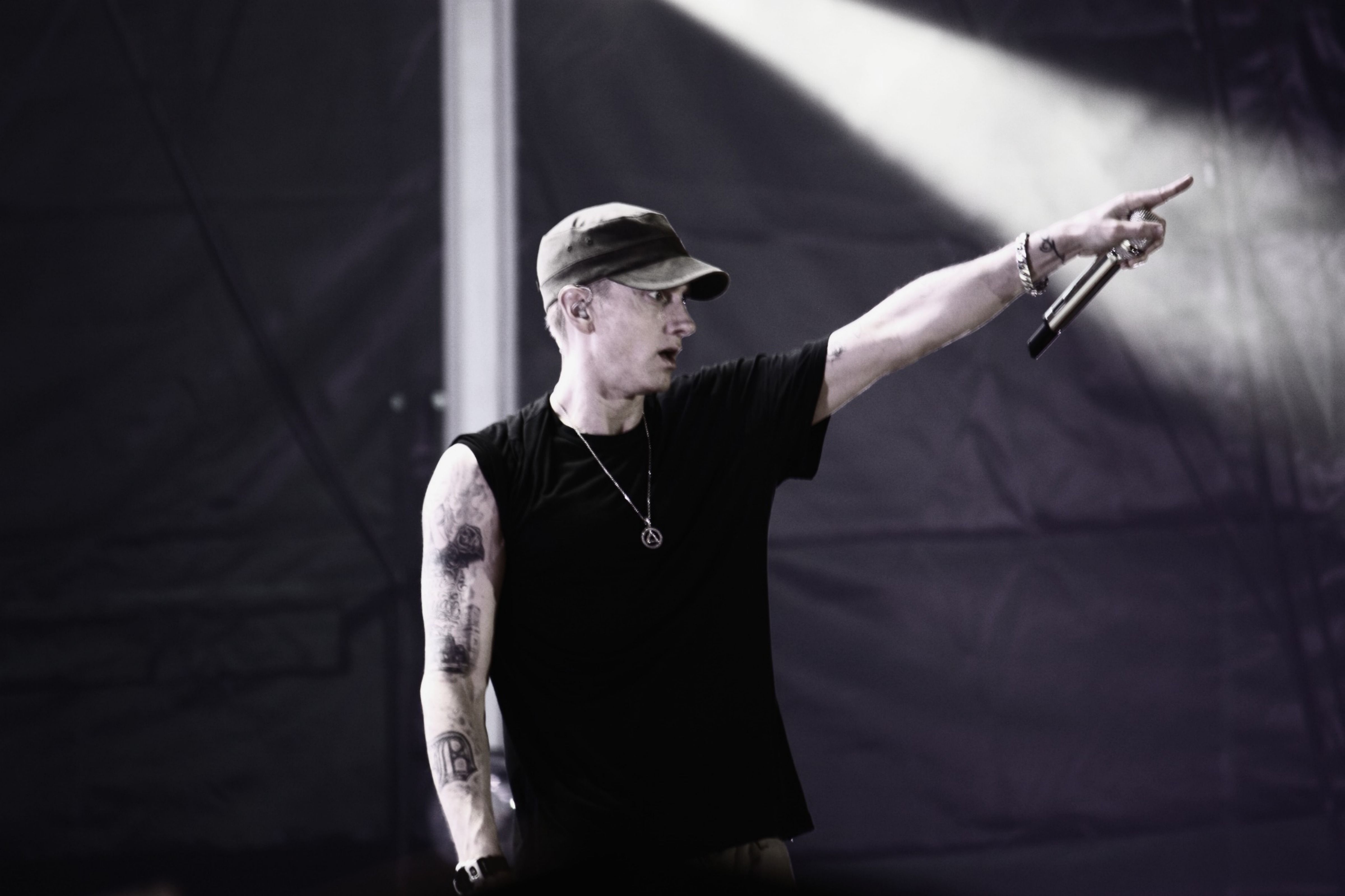 Eminem-Wallpaper-HD-Concert.jpg