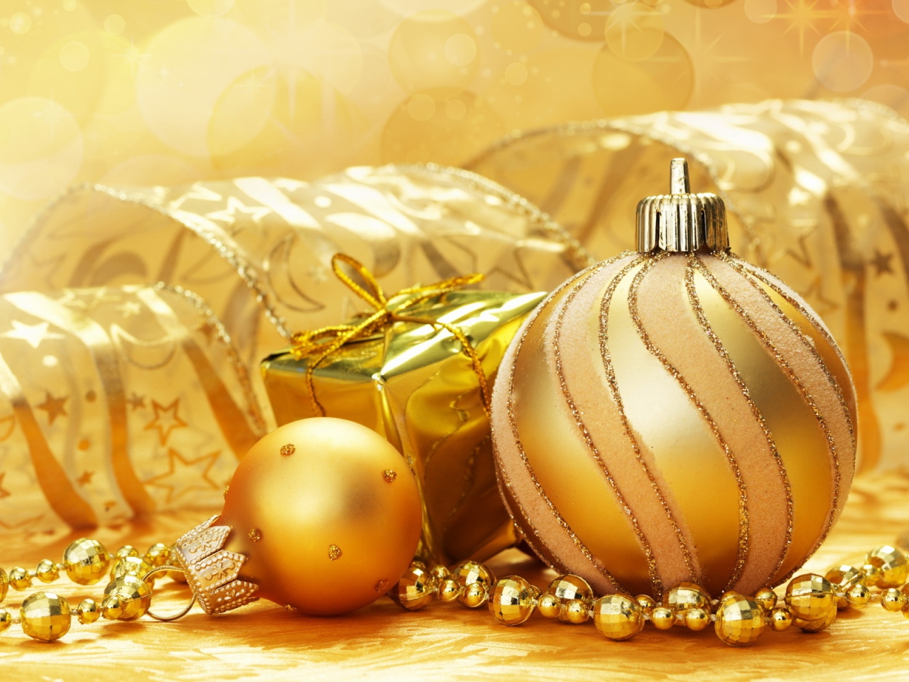 christmas images, new year wallpapers, gold vector, spheres ...