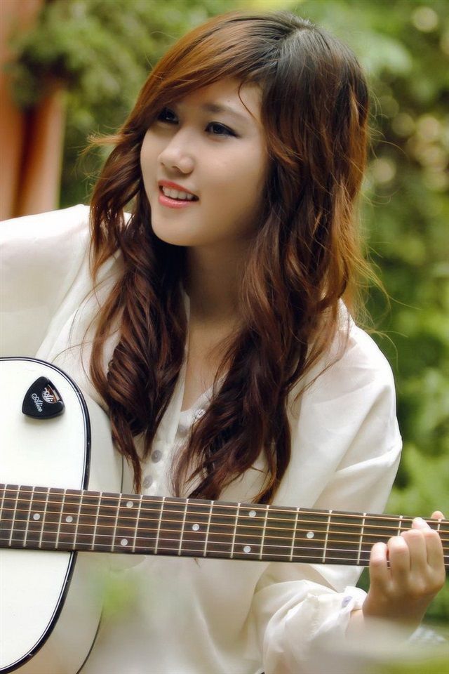Asian Girl With Guitar Hd Wallpapers - ImgMob