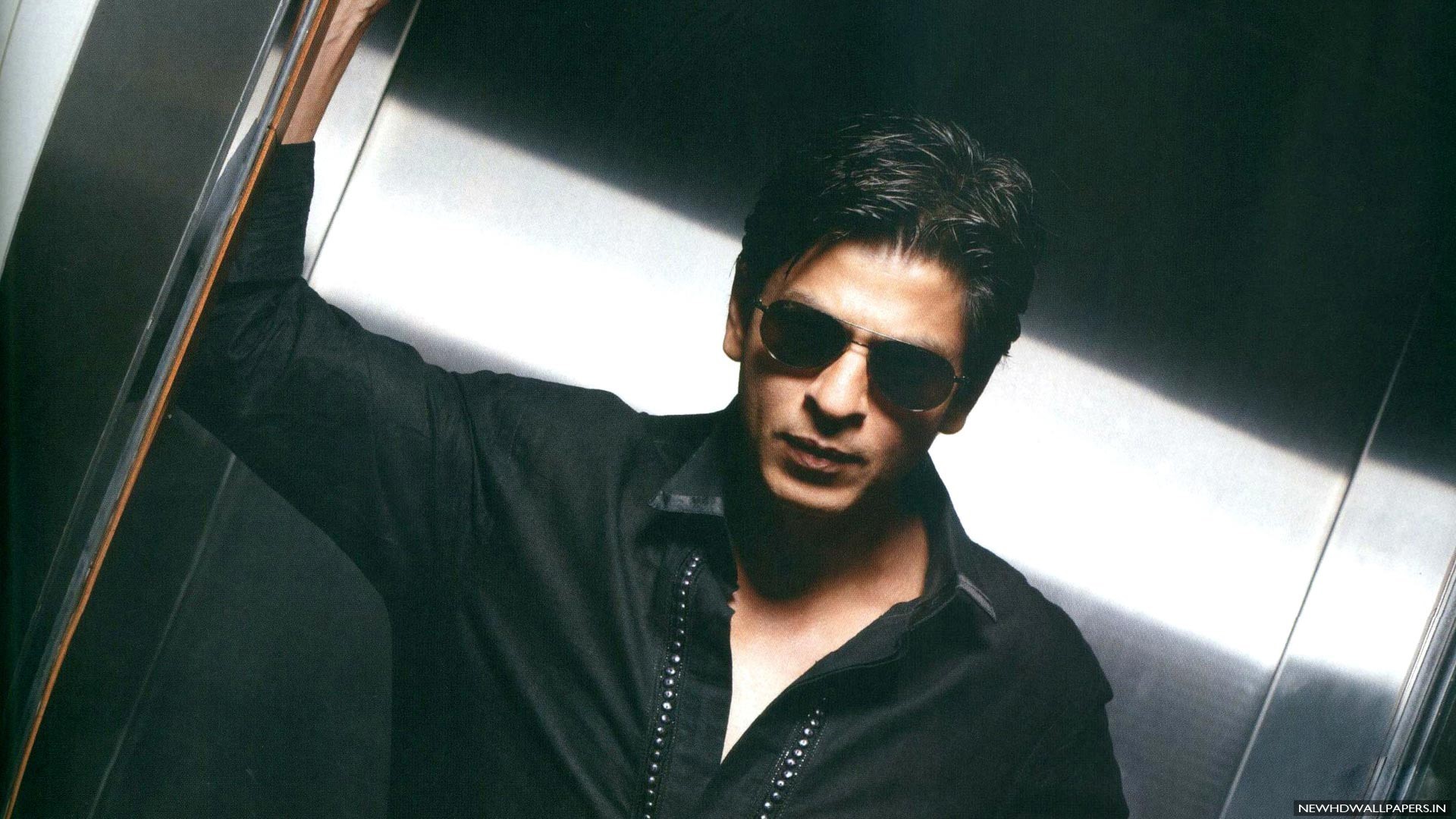 Shahrukh Khan Black Sunglasses Imagea - New HD Wallpapers