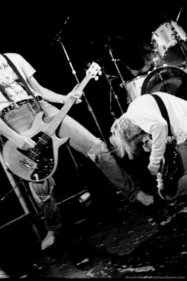 Download Nirvana Live Show Wallpaper For iPhone 4