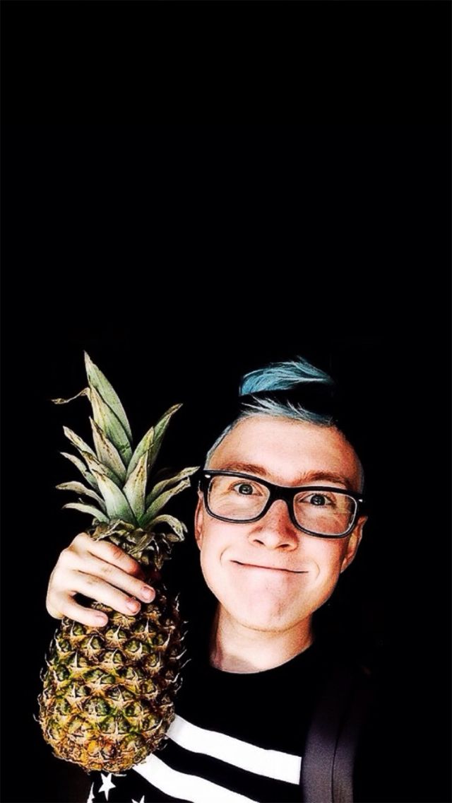 Tyler Oakley Find your favourite Youtube Stars #iPhone