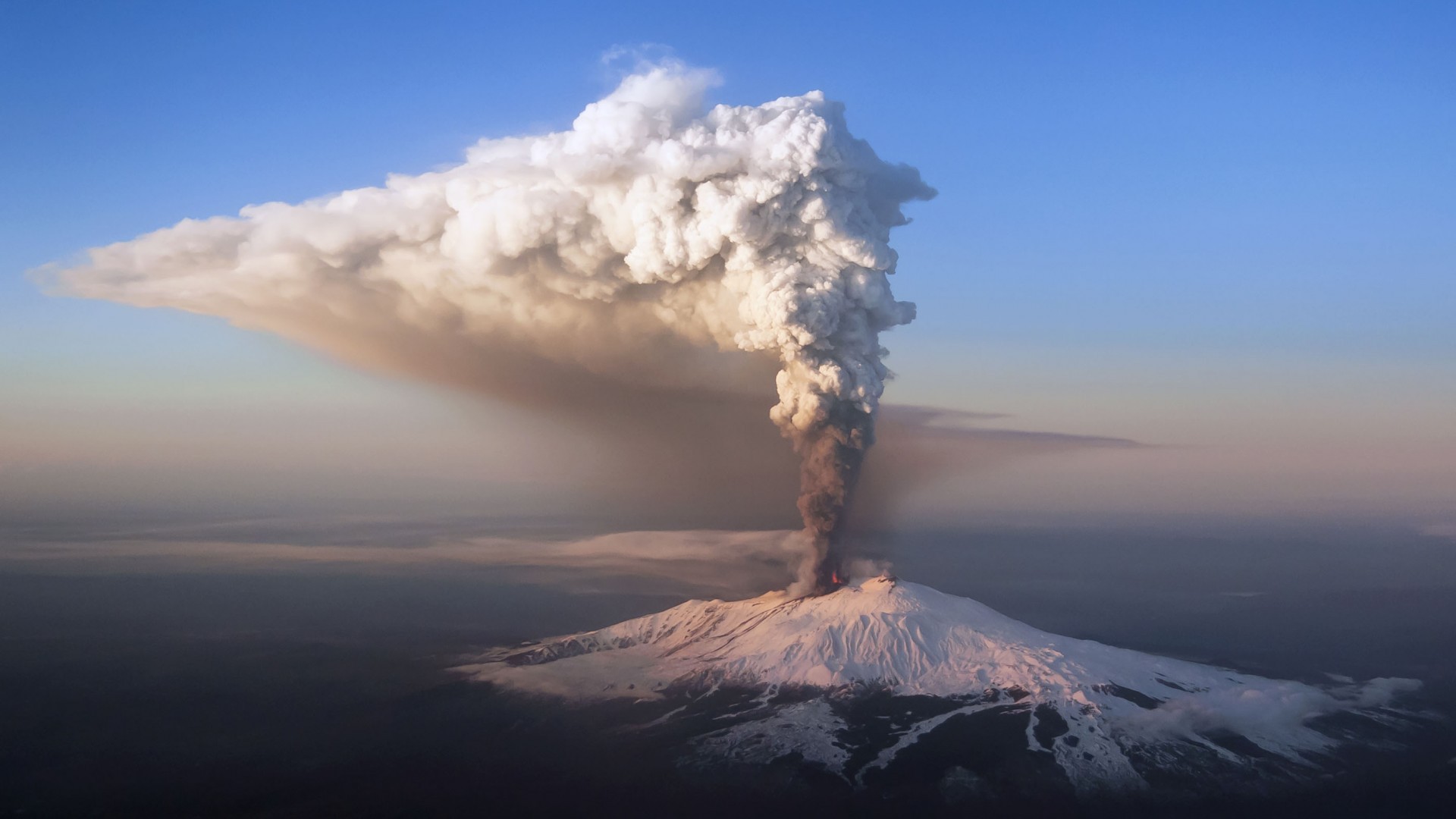 Volcano Eruption HD Backgrounds