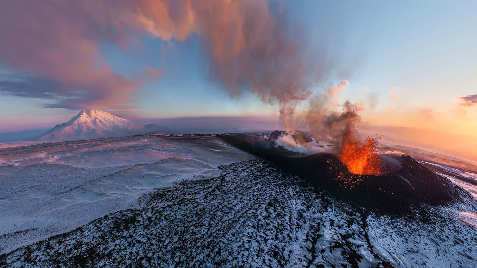 Stunning Volcanic Eruption HD Wallpapers - Dat Nature