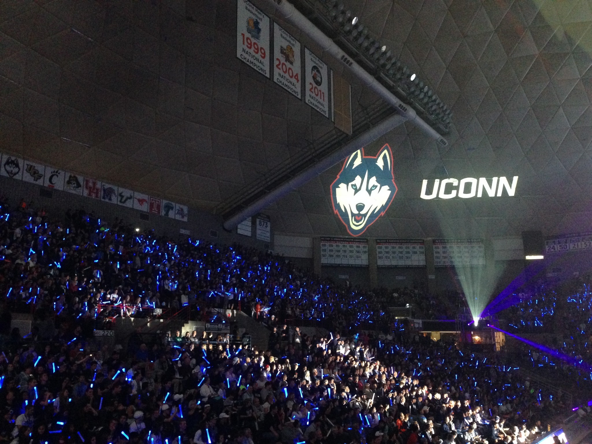 UConn Basketball 2014 Dual Championship Banners Revealed ...