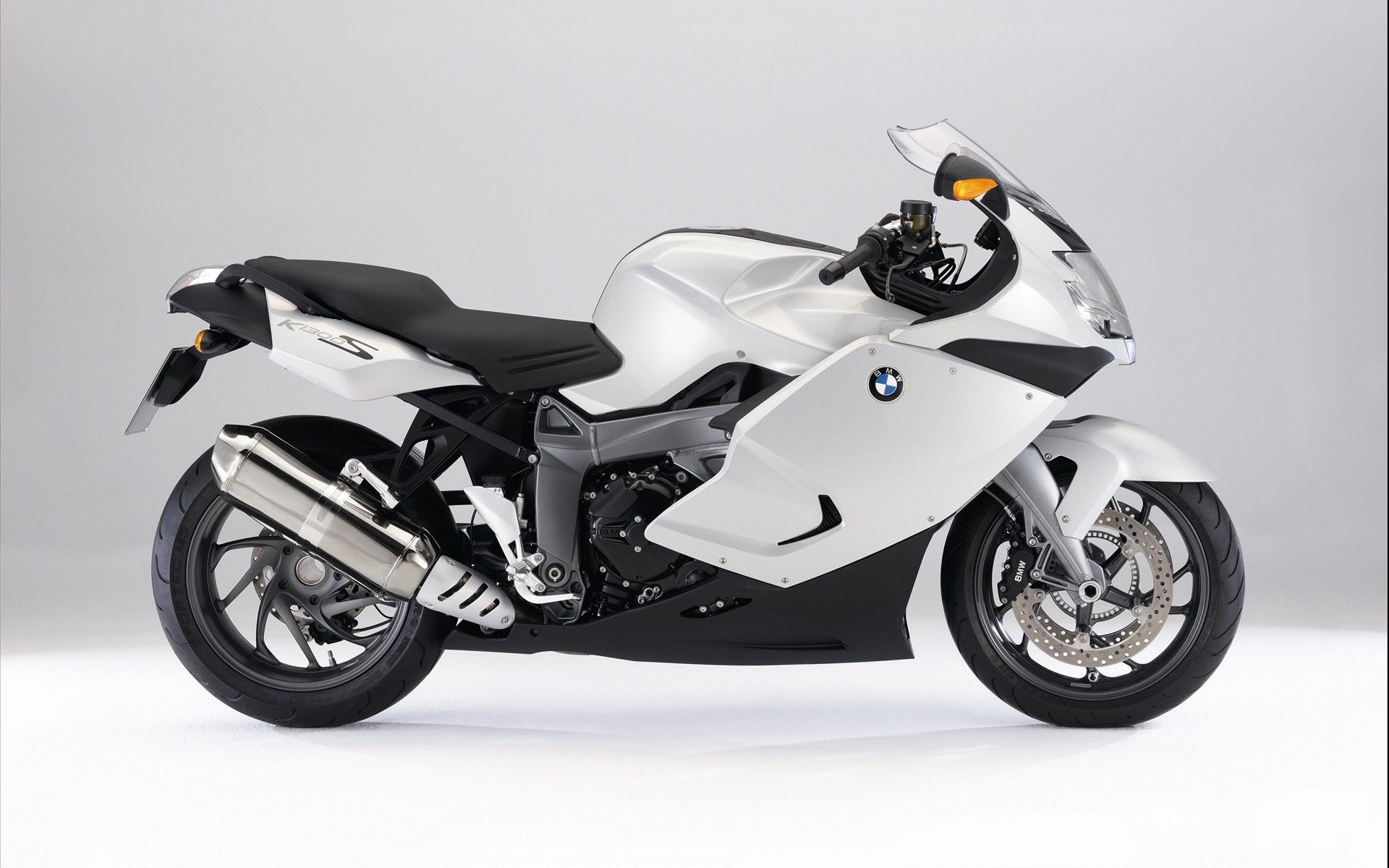 BMW K 1300 S White Wallpapers | HD Wallpapers