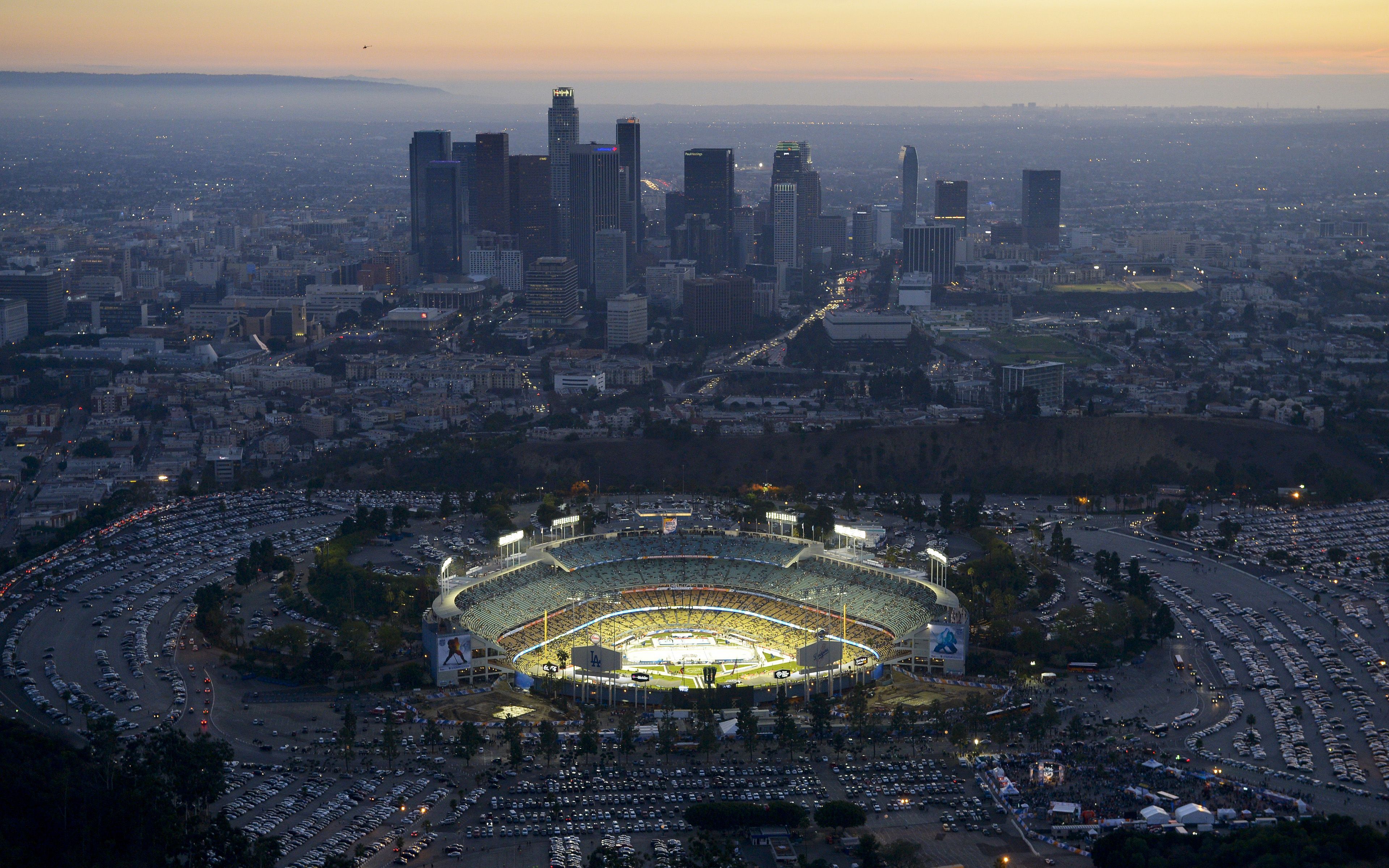 Los Angeles Dodgers ballpark Dodger Stadium 'Chavez Ravine ...