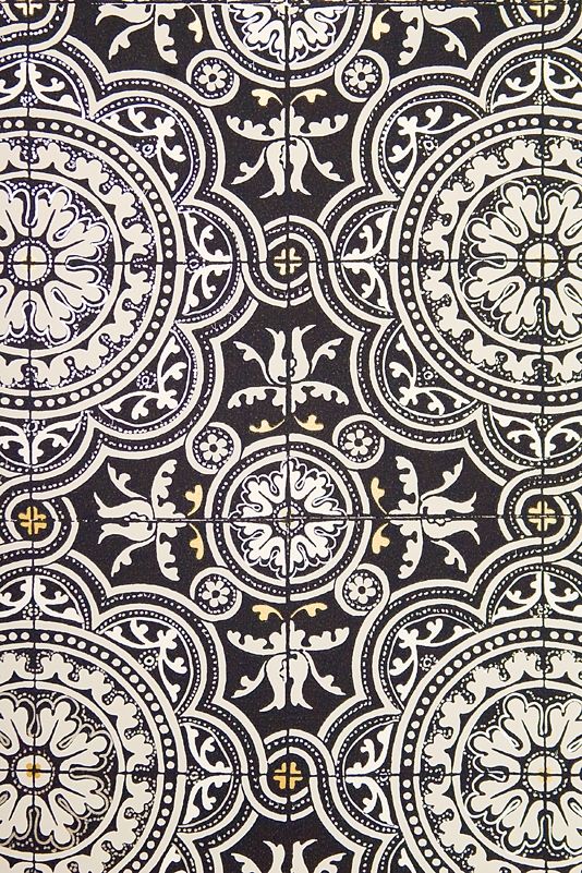 Piccadilly Tiled Wallpaper / Black | Cole and Son Albemarle Collection