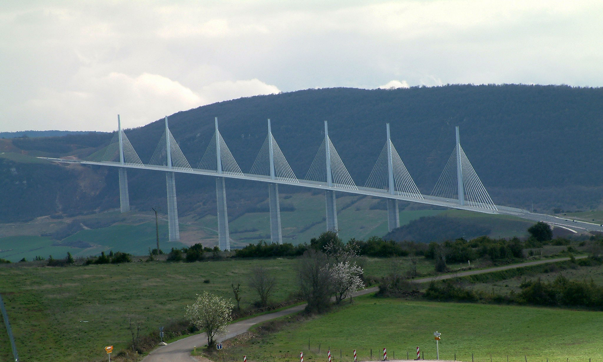 Millau viaduct danasrhc.top