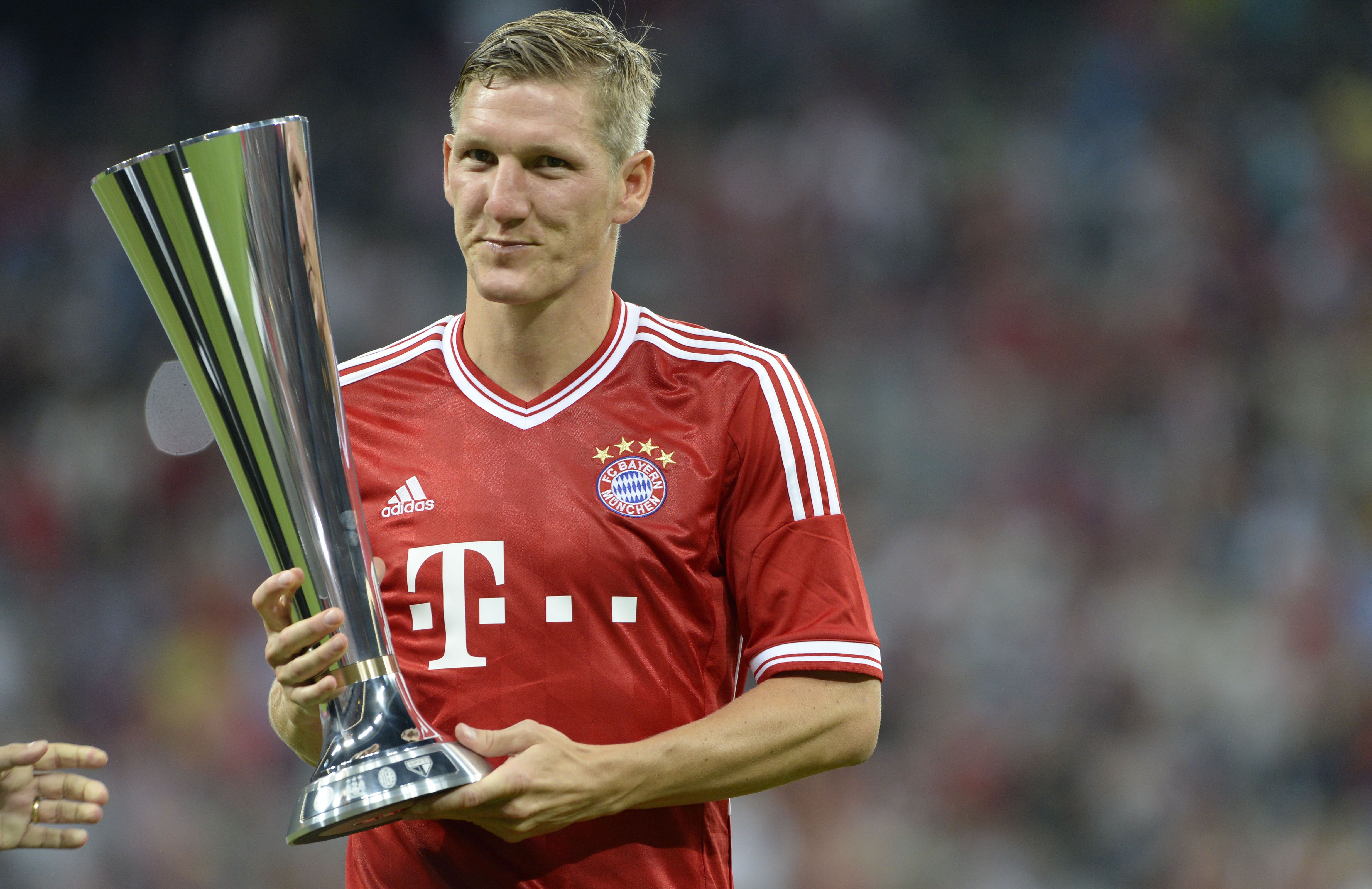Bastian Schweinsteiger - photo wallpapers, pictures with Bastian ...