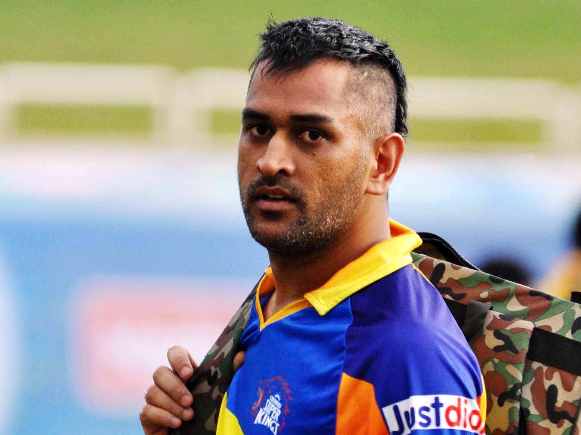 Mahendra Singh Dhoni cute hd wallpapers Wallpapers Wide Free