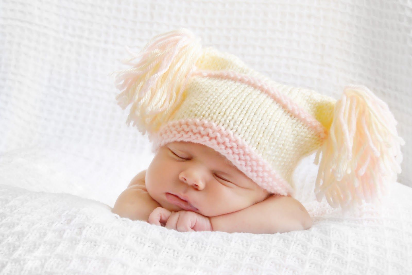 New Born Baby Wallpapers - HD Wallpapers Backgrounds of Your Choice
