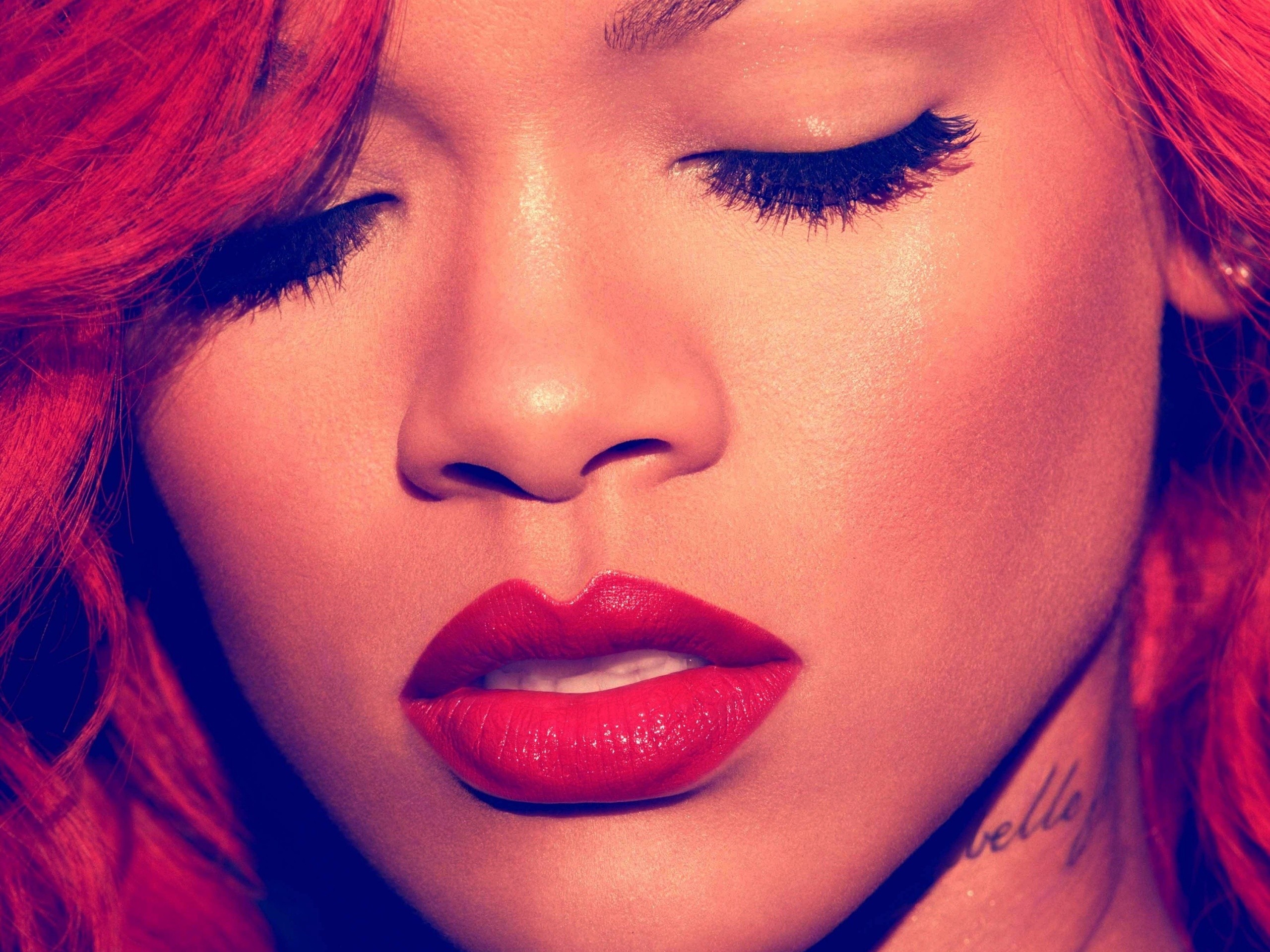 Rihanna Hot Wallpapers - Entertainbaba