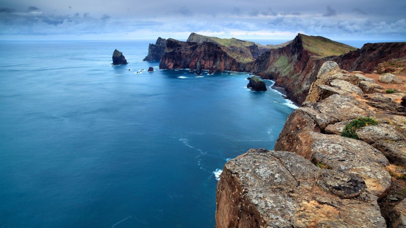 Wallpapers-catalogue.com - Madeira island in 1366x768 resolution.