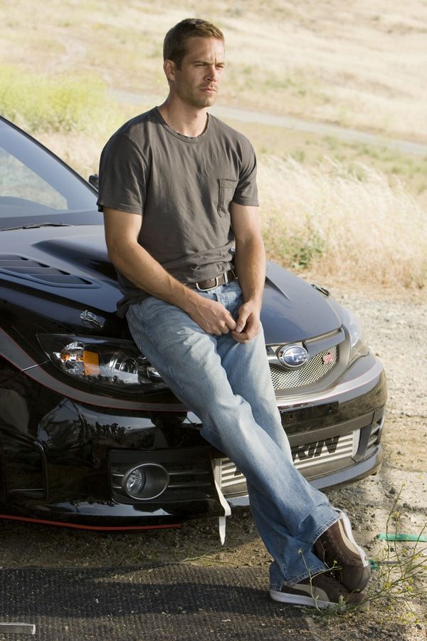 NICE WALLPAPERS: paul walker fast and furious